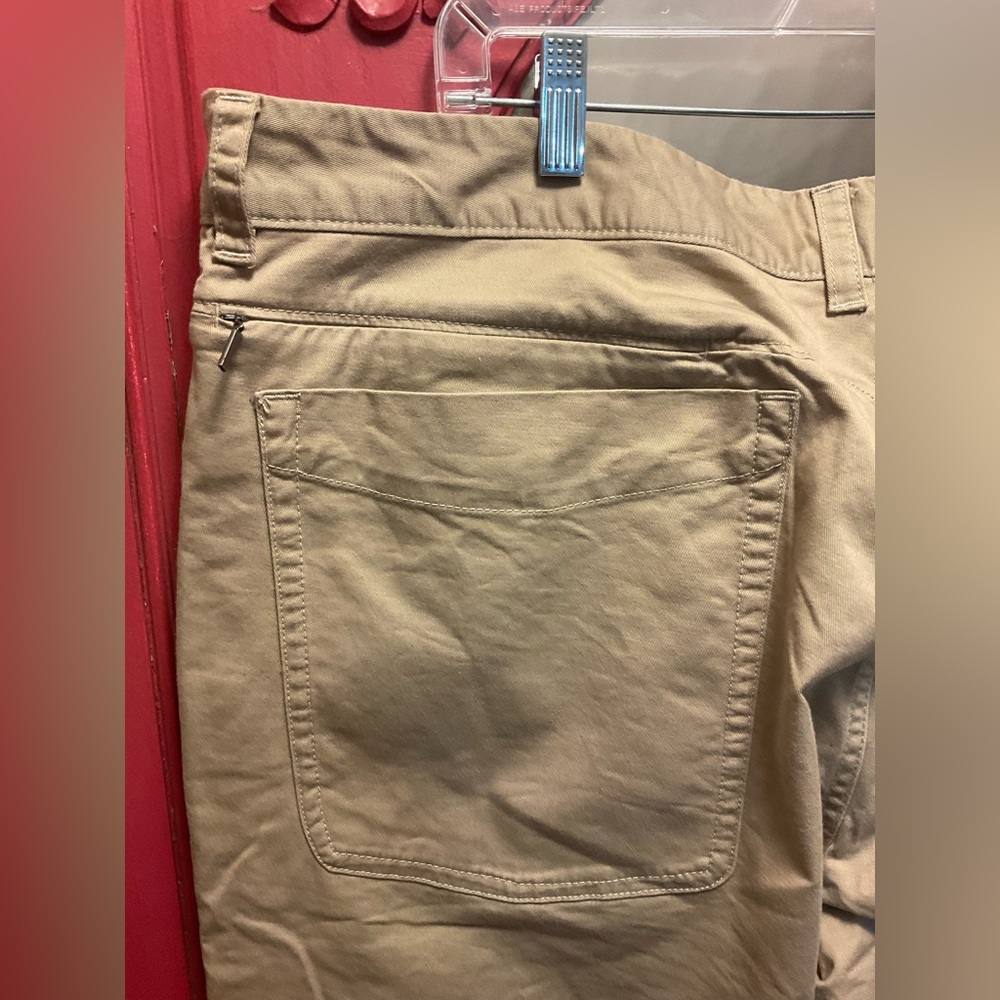 North Face khaki colored pant - Picture 8 of 8